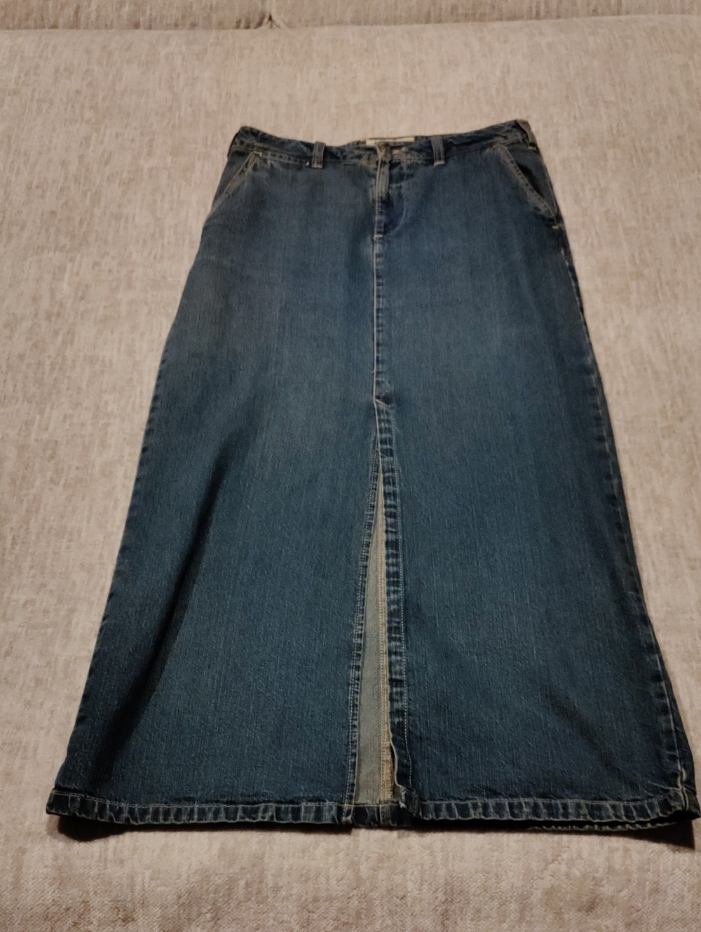 Old Navy Women’s Blue Denim Maxi Skirt with Front Slit. Stylish & Sleek!